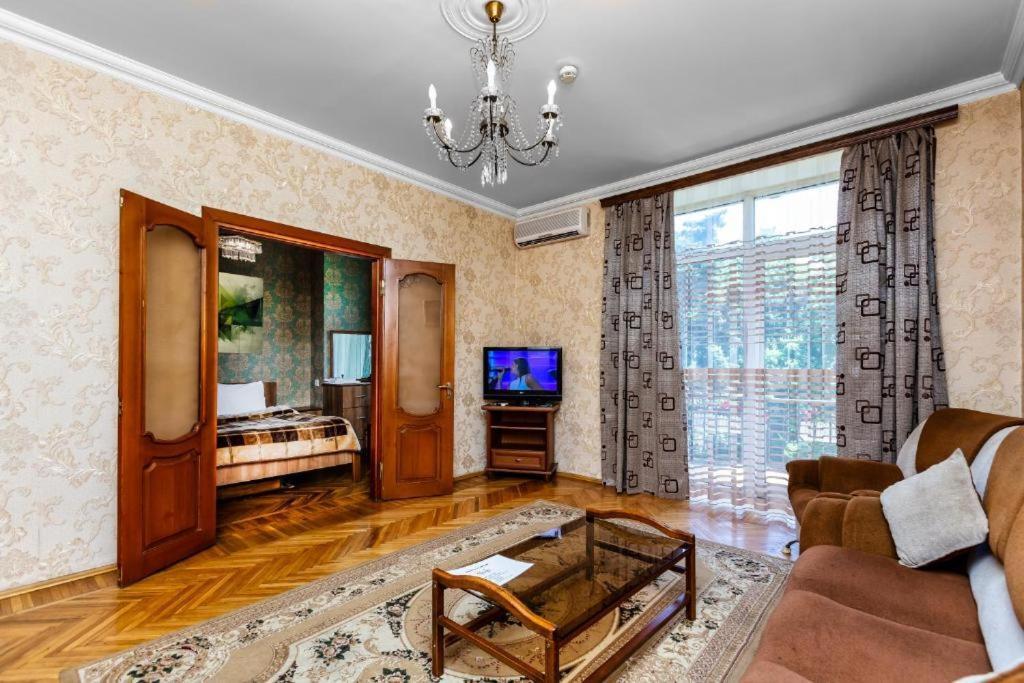 Azneft Royal Suite Apartment Sea View Baku Exterior foto